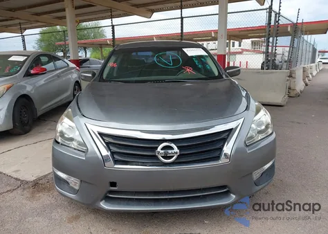 2015 Nissan Altima 2.5 S z USA, uszkodzony, nr VIN 1N4AL3AP9FC417929